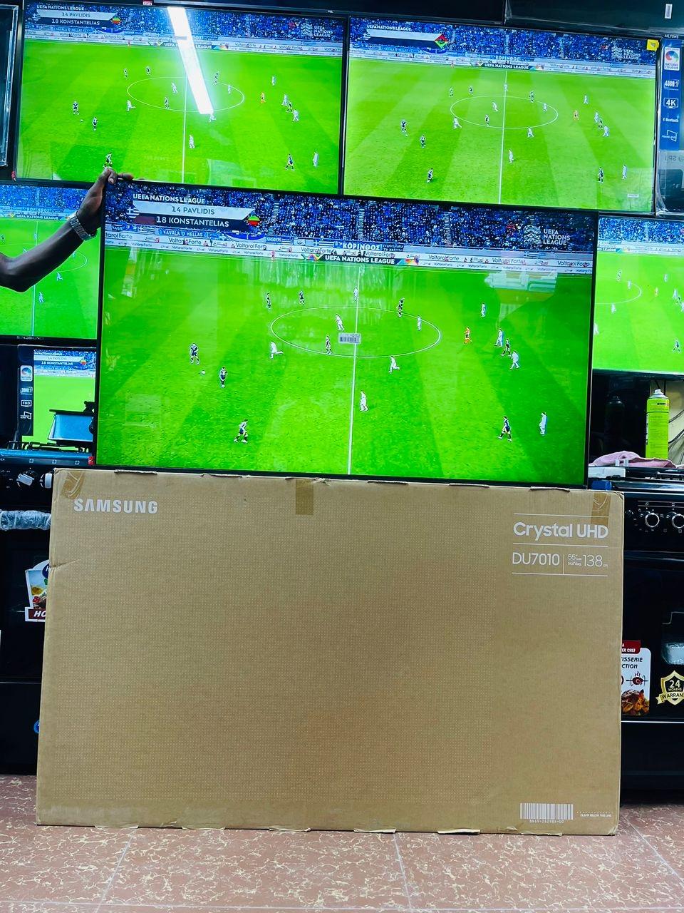 Samsung 65" Crystal UHD Smart TV – DU7010