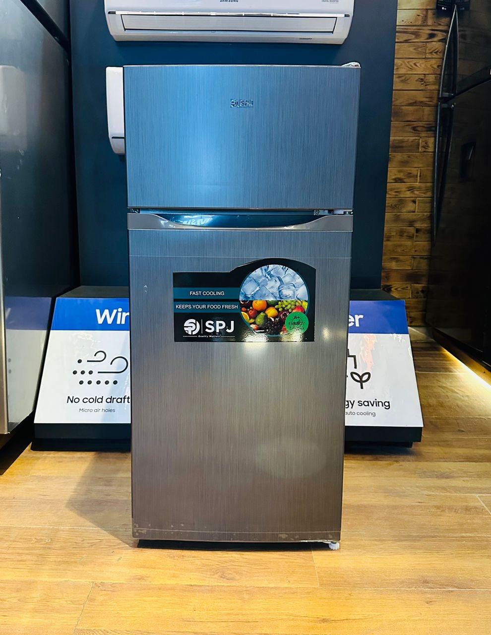 SPJ FRIDGE 140C 112L