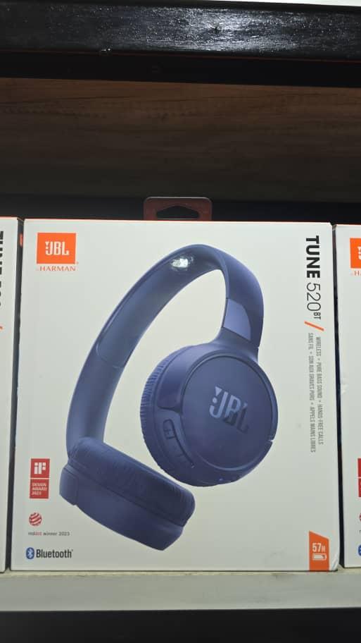 JBL Tune 520BT